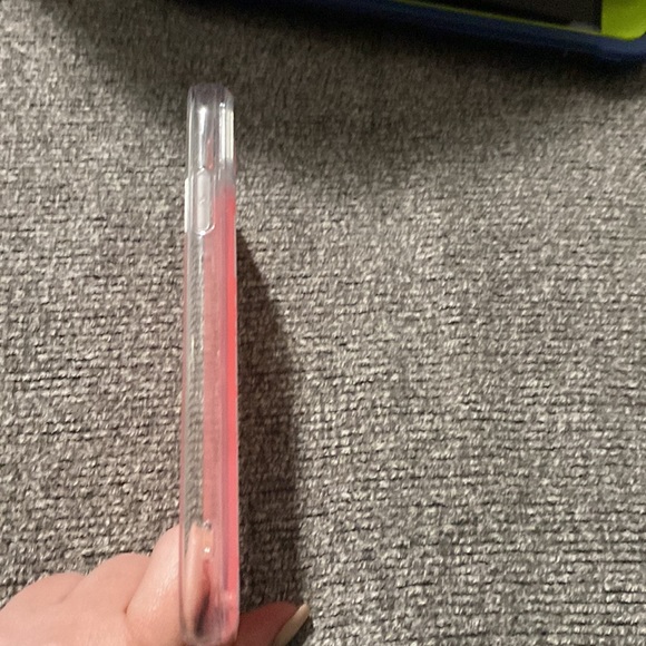 I am selling an iPhone 11 case - Picture 3 of 4